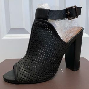 Leila Stone Marna Black Heels